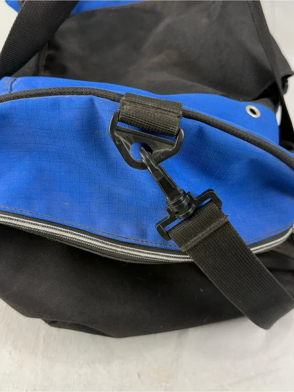 OGIO 3400 Cubic Inch Fast Forward Duffel Performance Blue Black